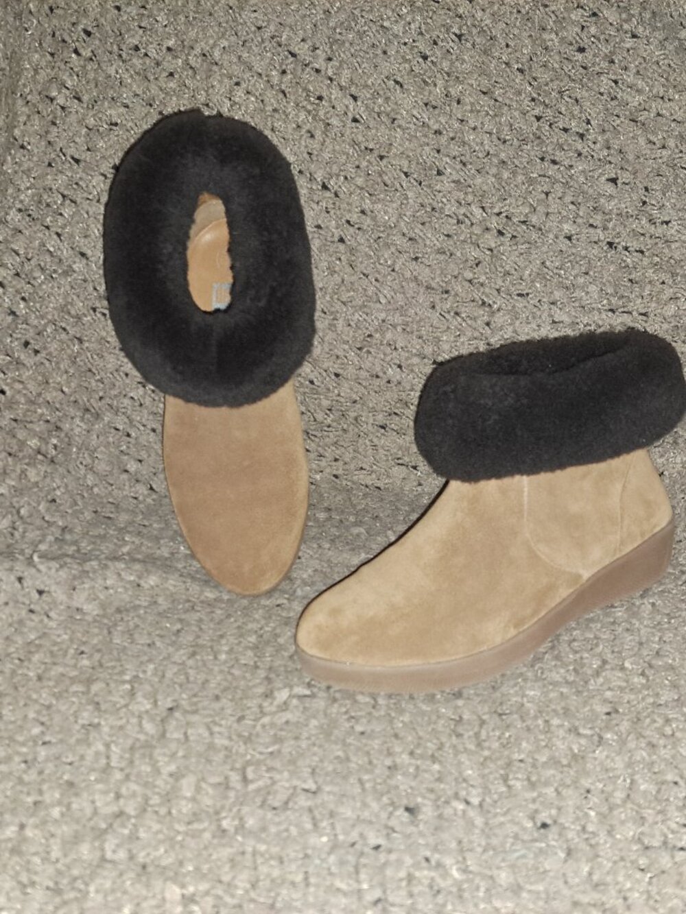 FITFLOP-Chestnut Suede Skatebootie-Brown Shearling-Side Zip-Sz 39/8-Near Mint